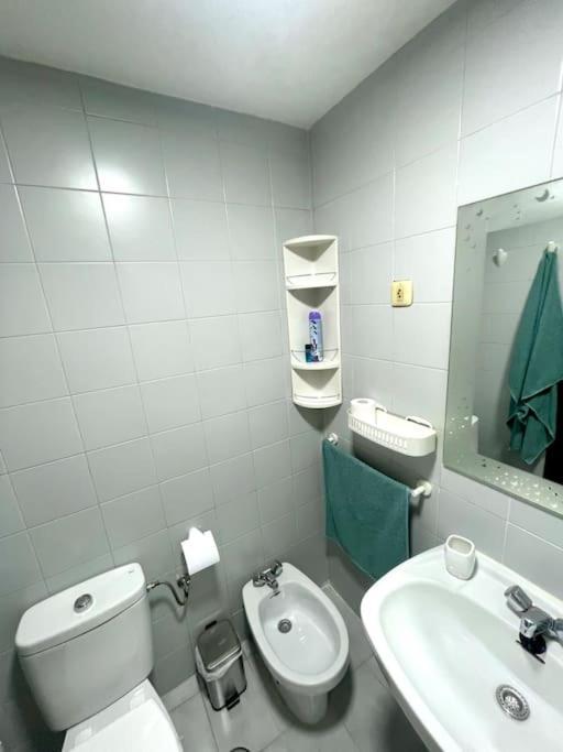 Apartamento Al Lado De La Playa Rincon de la Victoria Bagian luar foto